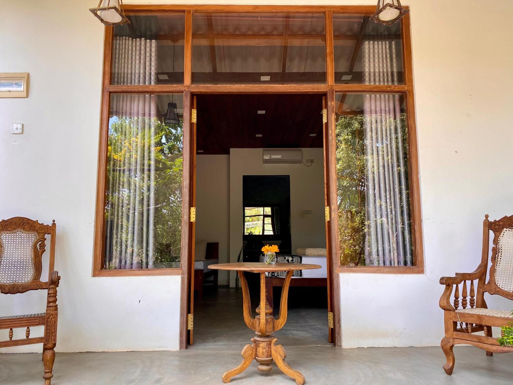 The Dale Mirissa Hotel Bagian luar foto