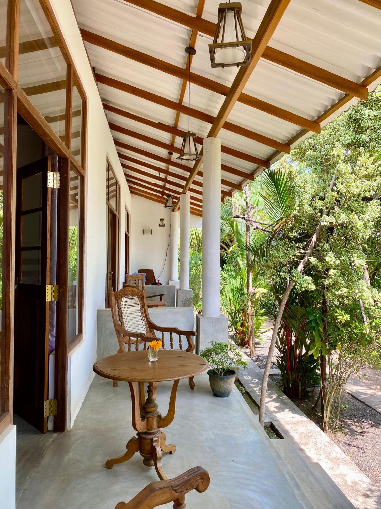 The Dale Mirissa Hotel Bagian luar foto